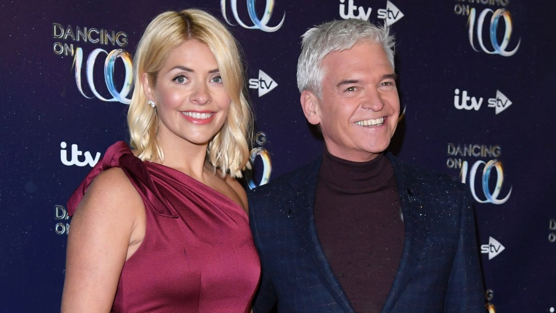 holly willoughby phillip schofield smiling
