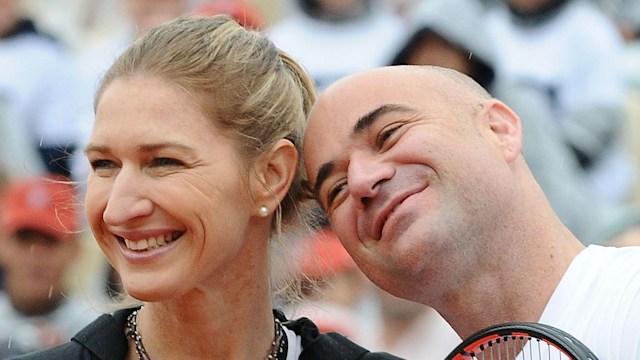 andre agassi and steffi graf on tennis court 