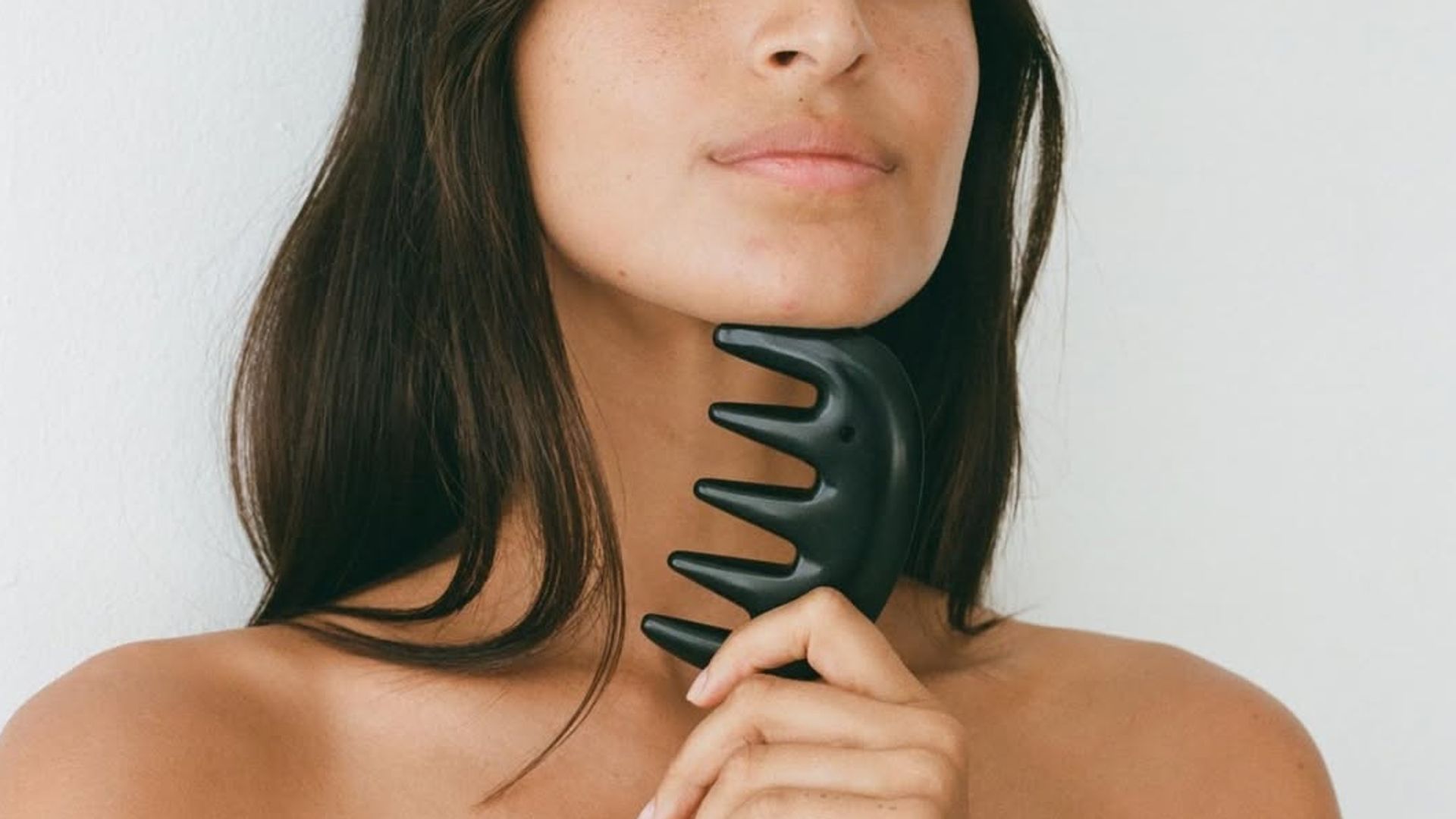 conscious botanist gua sha comb