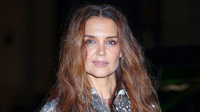 Katie Holmes walking in NYC