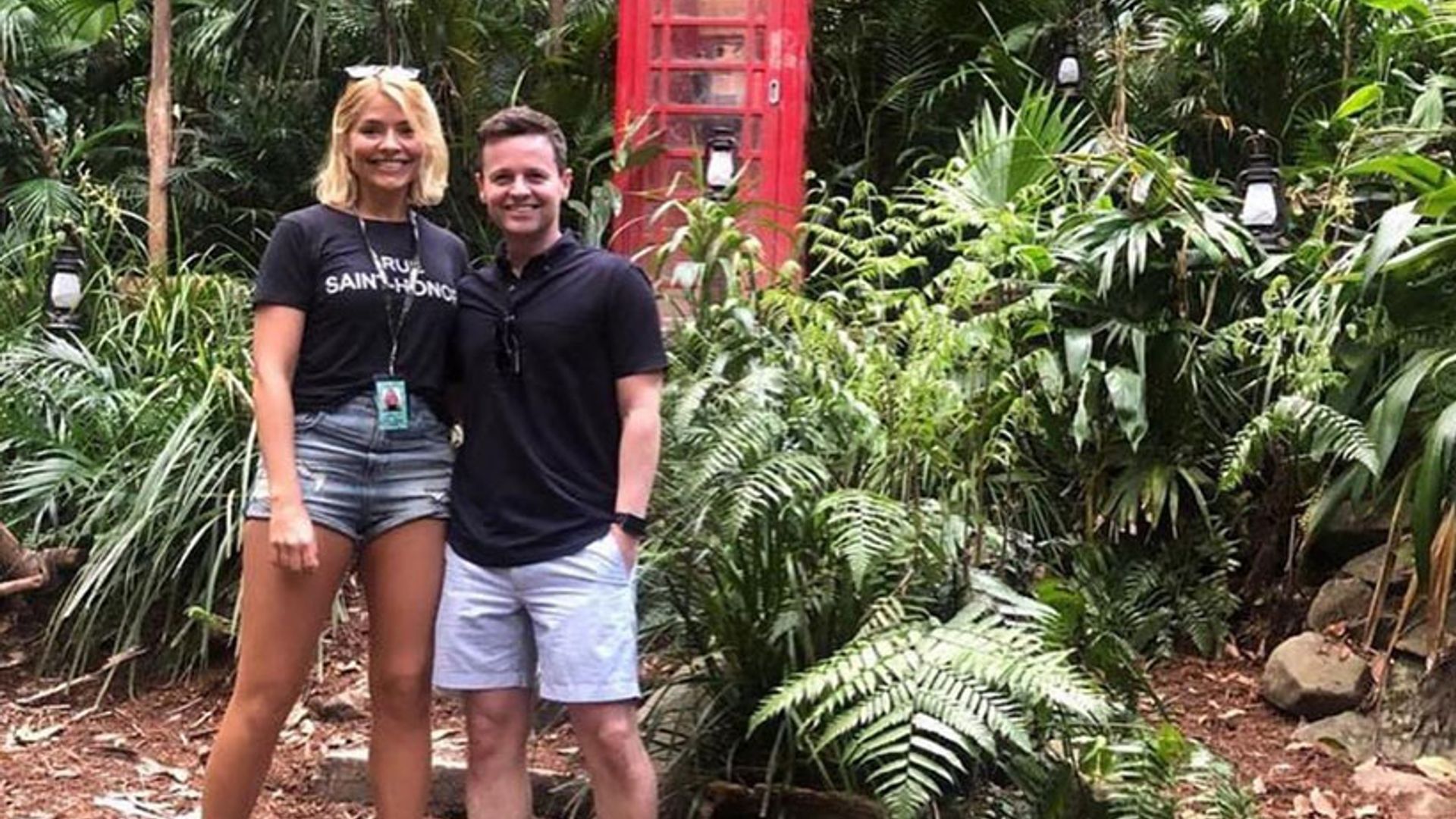 Holly Willoughby Dec jungle