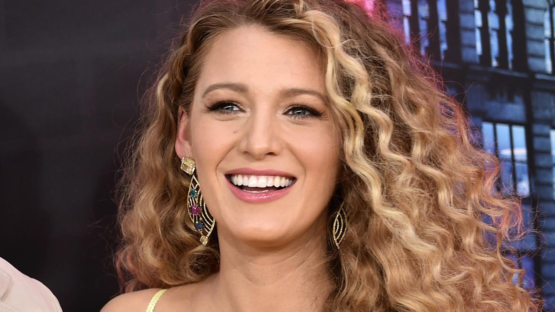 Blake Lively Is Unrecognisable On The Set Of The Rhythm Section in Dublin  