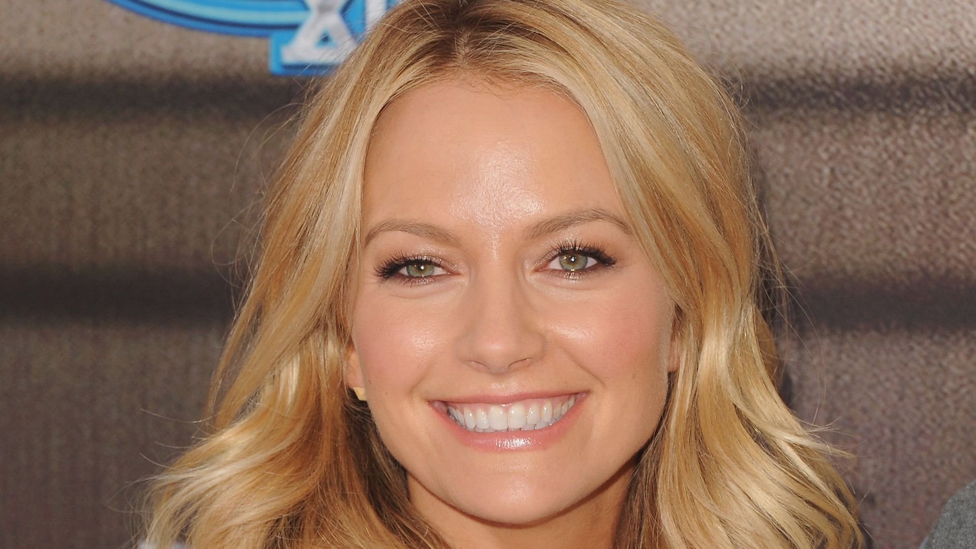 Becki Newton’s appearance in role before fame is a far cry from The Lincoln Lawyer