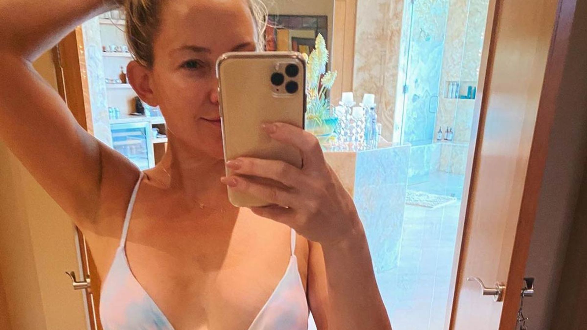 Kate Hudson Shares Workout Photos For Post-Baby Weightloss Plan