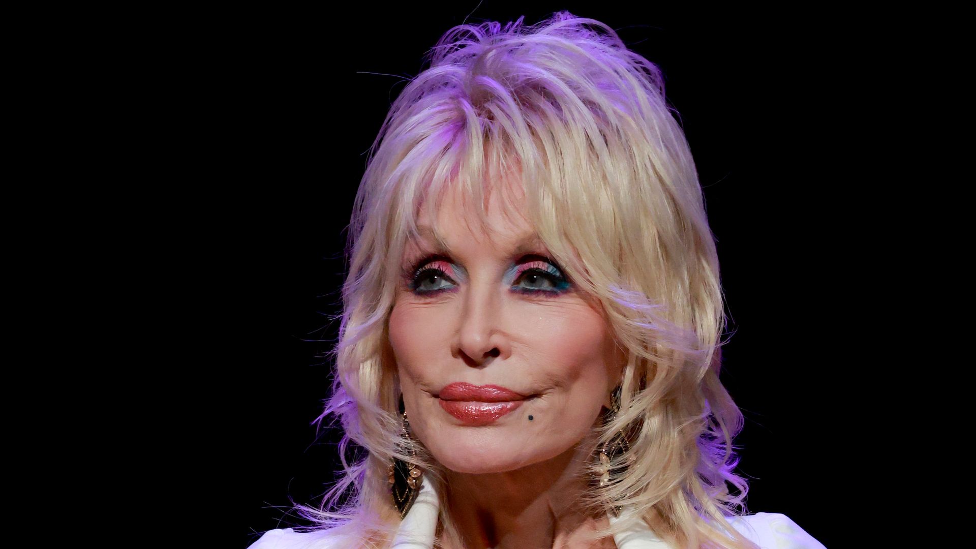 Dolly Parton’s sister shares update on famous sister after husband Carl’s death