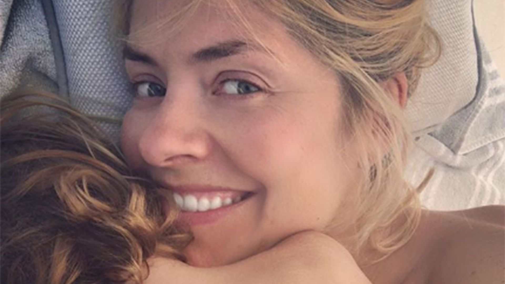 Holly Willoughby Shares Rare Photo From Son Chesters Bedroom Look At All Those Toys Hello
