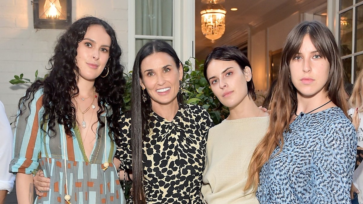 Demi Moore shares emotional family photo with daughters Rumer, Scout ...