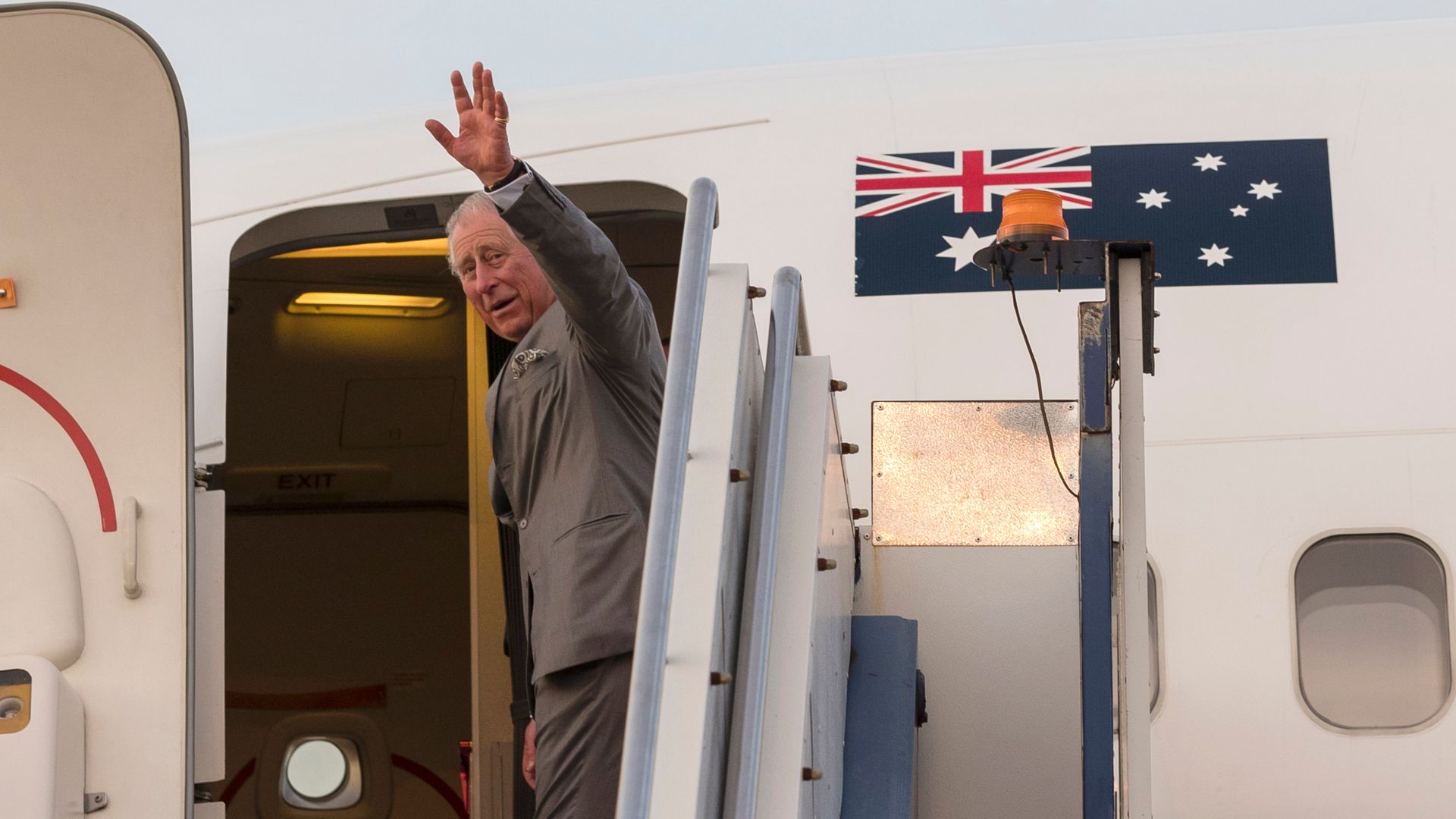 Prince Charles departs Darwin, Australia