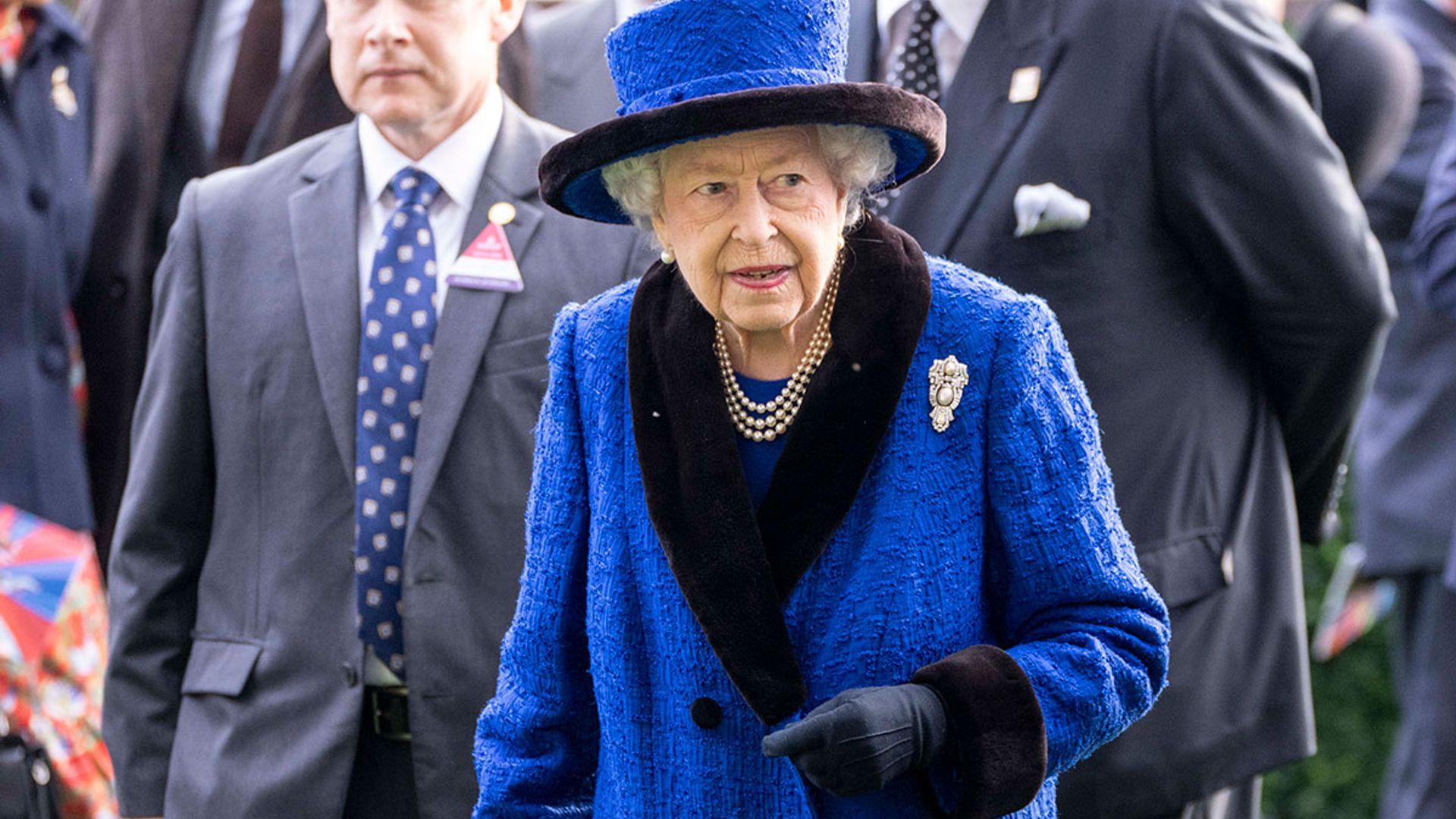 queen northern ireland visit cancelled