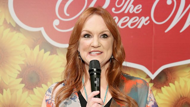 ree drummond holding a mic