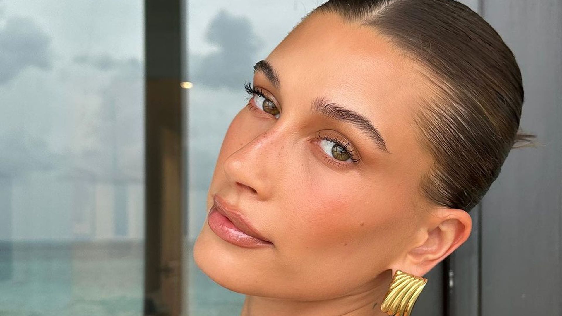 Hailey Bieber gets real about her struggle with 'Perioral Dermatitis'