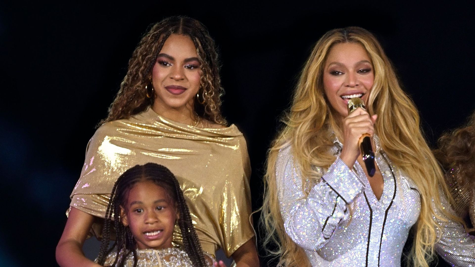 Beyoncé on stage with daughters Blue Ivy and Rumi, and mother Tina Knowles at SoFi Stadium, for the second of five shows of her COWBOY CARTER TOUR.
Beyoncé 'Cowboy Carter Tour' in concert at SoFi Stadium, Los Angeles, California, USA - 01 May 2025
The shows continue May 4th, 7th and 9th, before heading to Chicago.