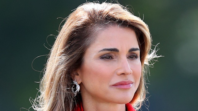 Queen Rania in red blazer