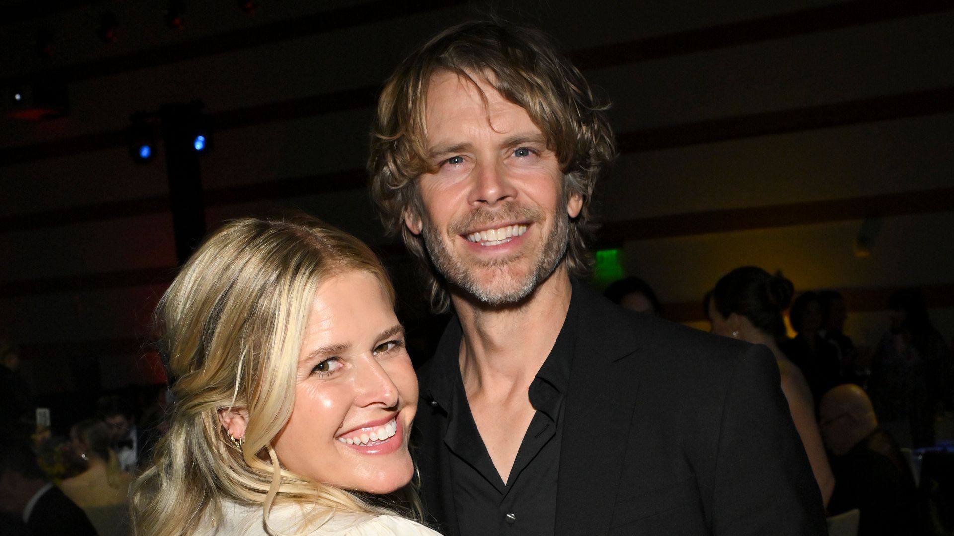Sarah Wright, Eric Christian Olsen at the 22nd Annual G'Day USA Arts Gala held at Skirball Cultural Center on February 21, 2025 in Los Angeles, California