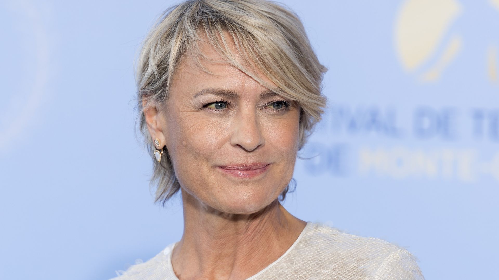 Candid and courageous — Robin Wright reflects on family struggles.
