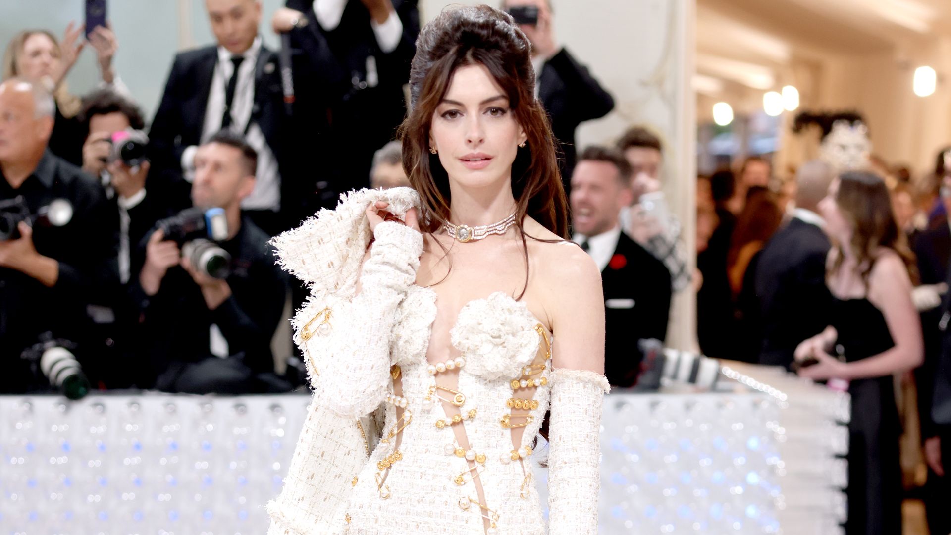 NEW YORK, NEW YORK - MAY 01: Anne Hathaway attends The 2023 Met Gala Celebrating "Karl Lagerfeld: A Line Of Beauty" at The Metropolitan Museum of Art on May 01, 2023 in New York City. (Photo by John Shearer/WireImage)