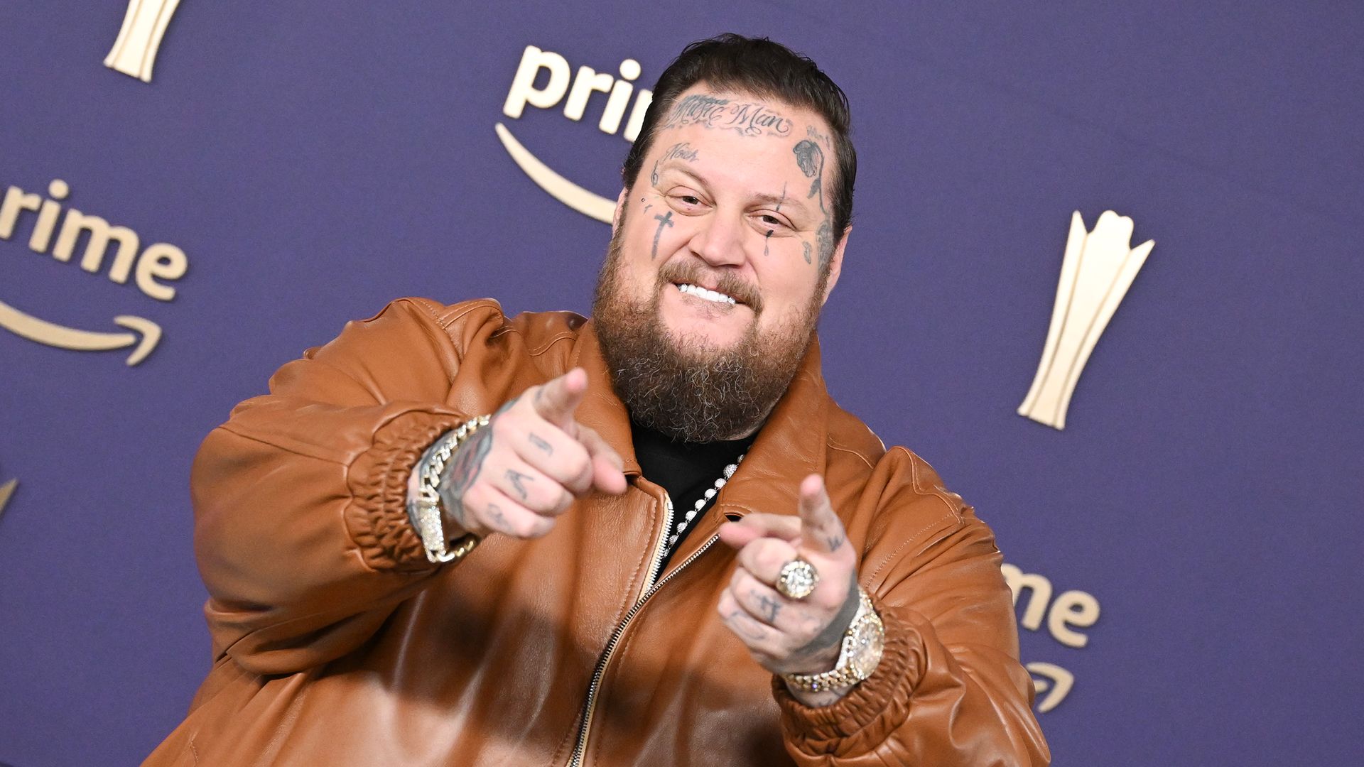 Jelly Roll showcases weight loss transformation after dropping over 200lbs at 2024 ACM Awards