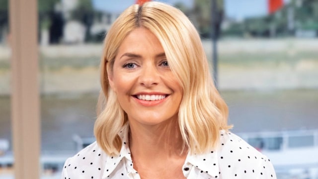 holly willoughby stylist