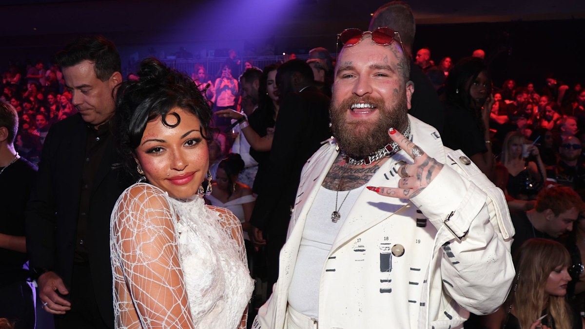 Who is Teddy Swims’ girlfriend? Meet singer Raiche Wright Who is Teddy Swims’ girlfriend? Meet singer Raiche Wright