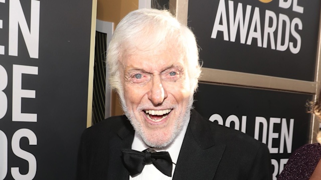 76th ANNUAL GOLDEN GLOBE AWARDS -- Pictured: Dick Van Dyke arrives to the 76th Annual Golden Globe Awards held at the Beverly Hilton Hotel on January 6, 2019.
