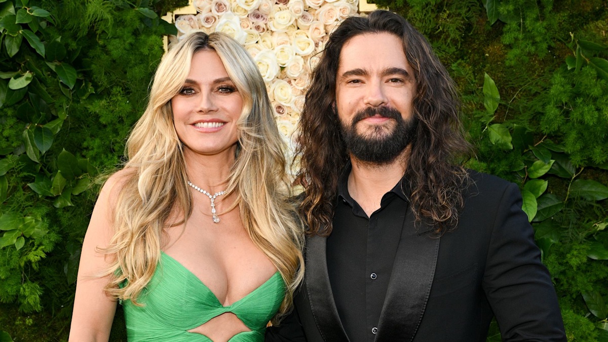 From Heidi Klum & Tom Kaulitz to Leighton Meester & Adam Brody, see the cutest couples on the Golden Globes red carpet