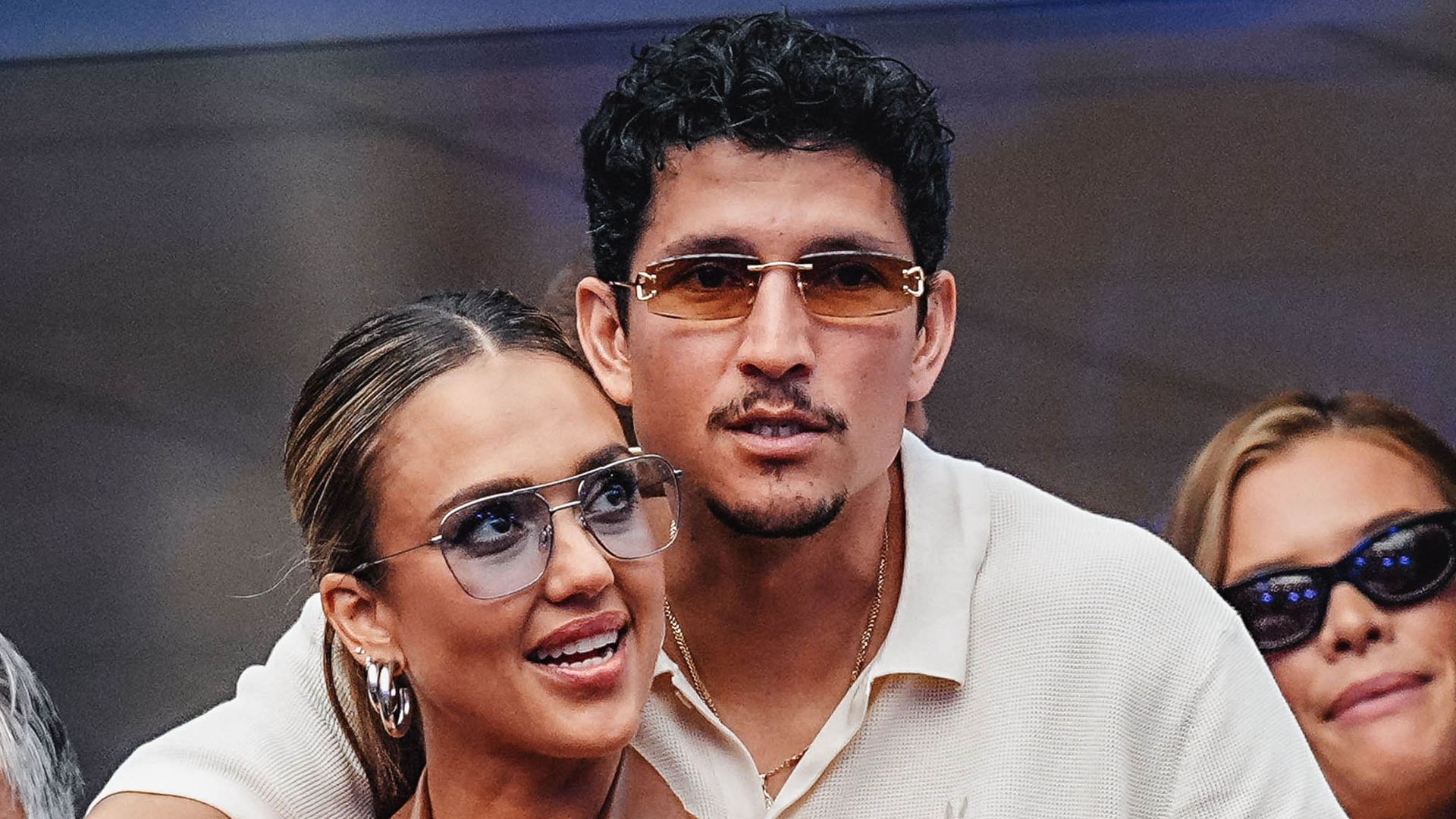 jessica alba danny ramirez tennis hugging