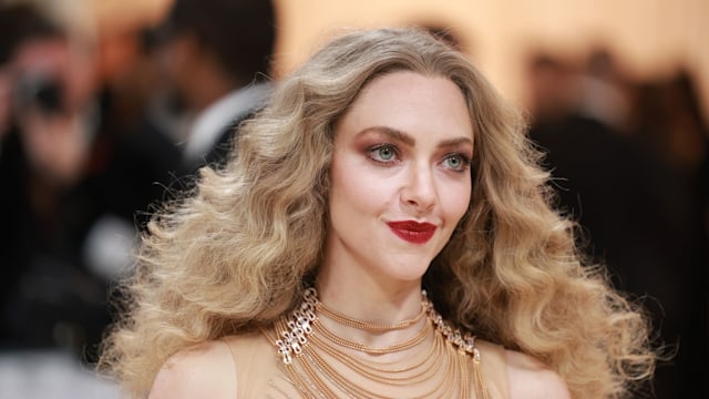 Amanda Seyfried attends The 2023 Met Gala Celebrating "Karl Lagerfeld: A Line Of Beauty" at The Metropolitan Museum of Art on May 01, 2023 in New York City.