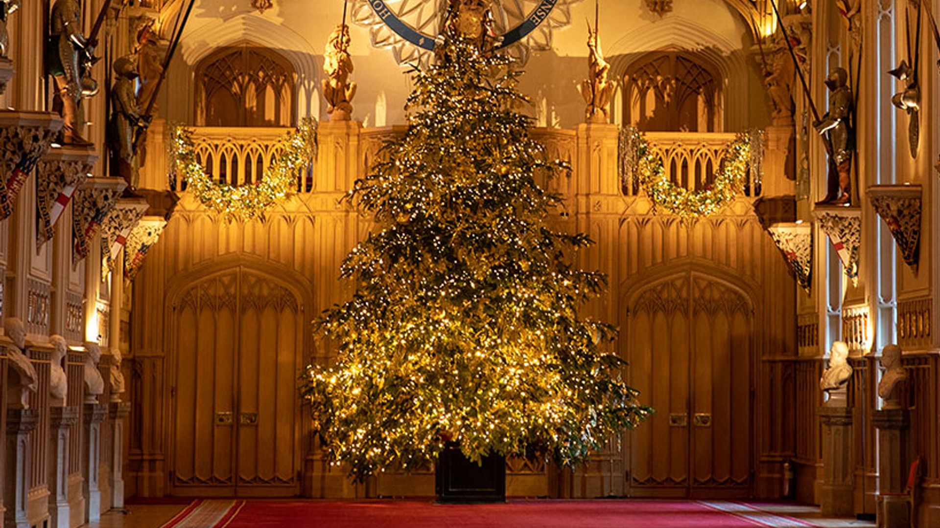 The Queen Christmas tree windsor
