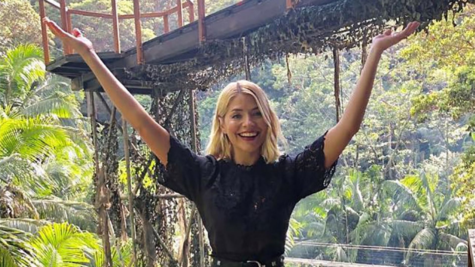 holly willoughby parents arrive australia