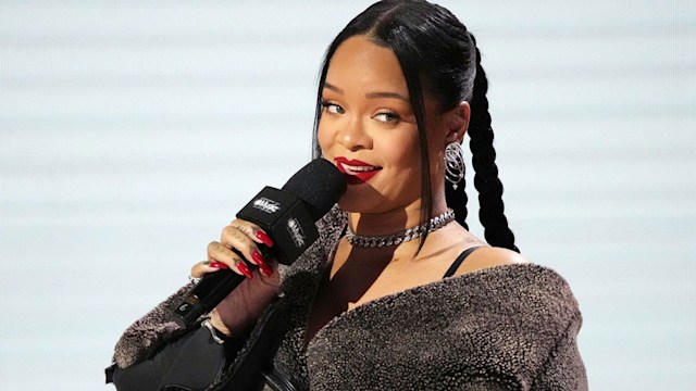 rihanna pregnancy hints you missed