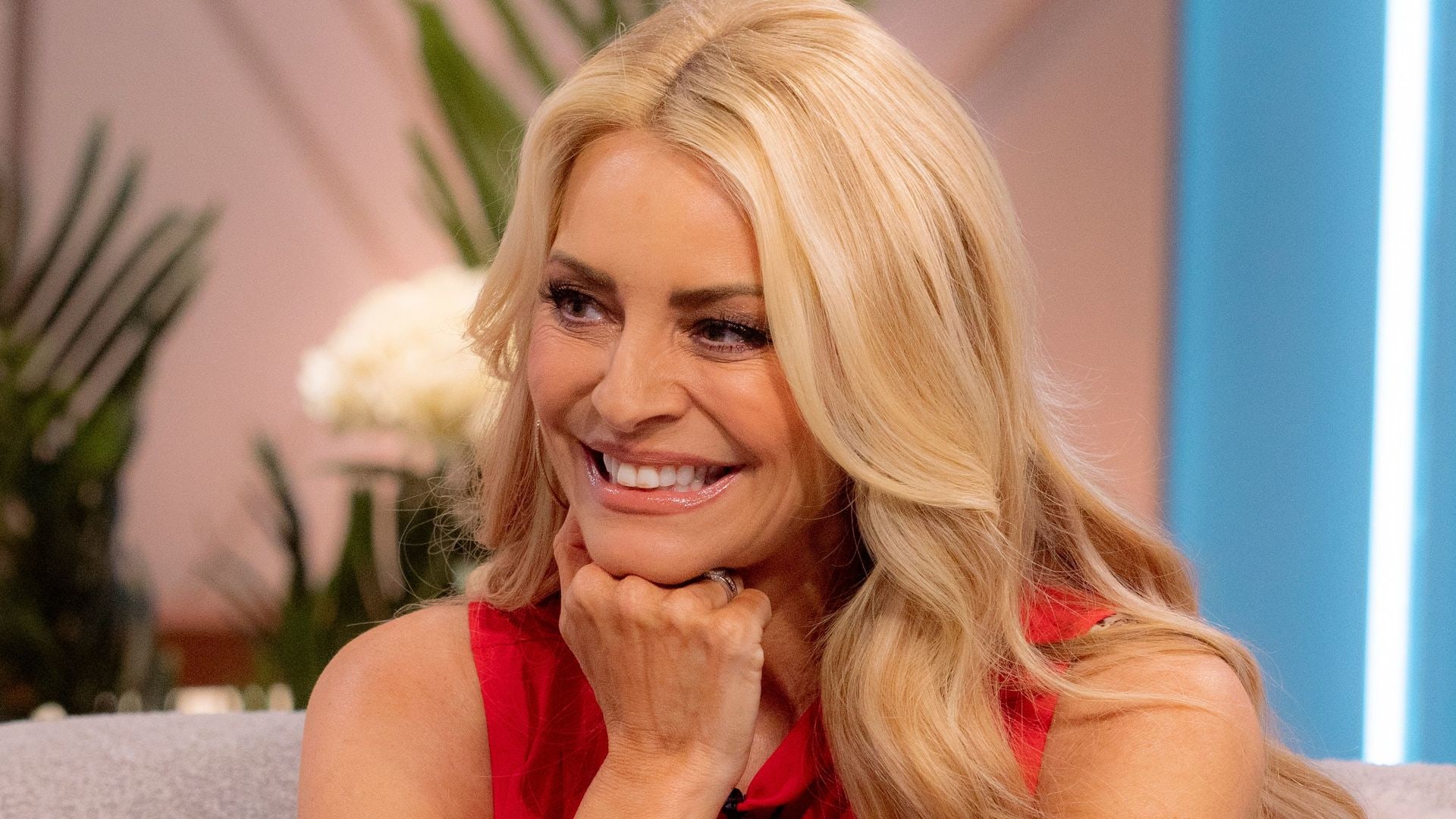 Tess Daly wears a red dress on Lorraine on ITV