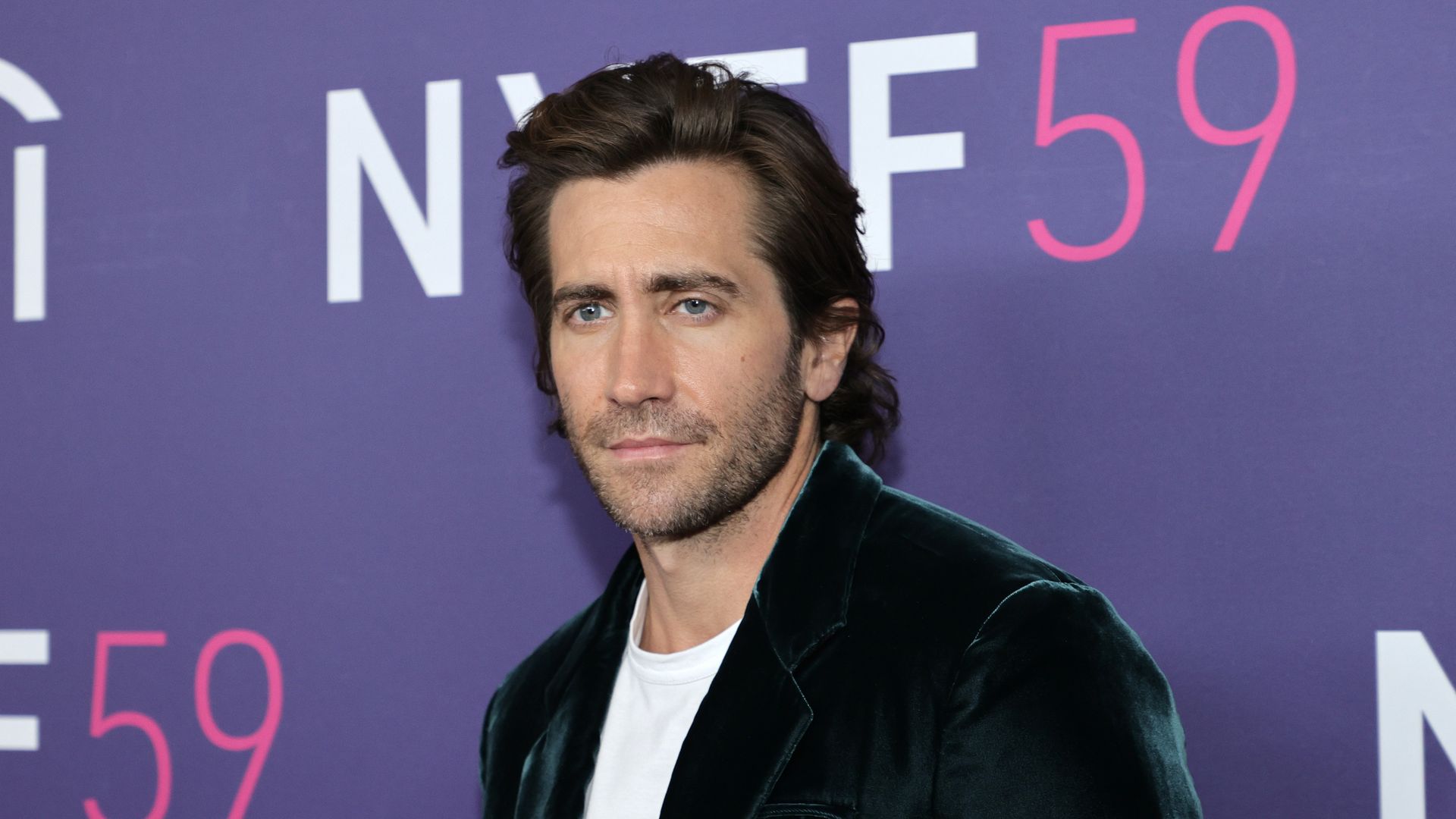 Jake Gyllenhaal makes surprising confession about being legally blind ...