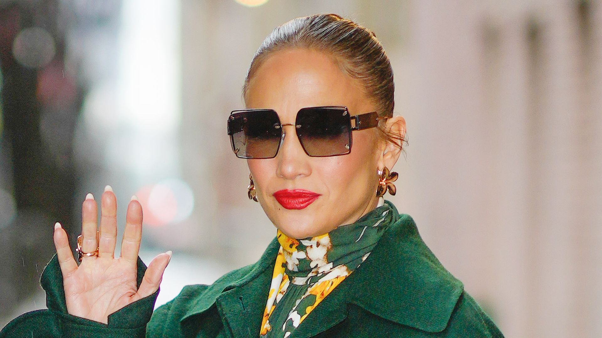 NEW YORK, NEW YORK - FEBRUARY 04: Jennifer Lopez exits ABC Studios on February 04, 2022 in New York City. (Photo by Gotham/GC Images)