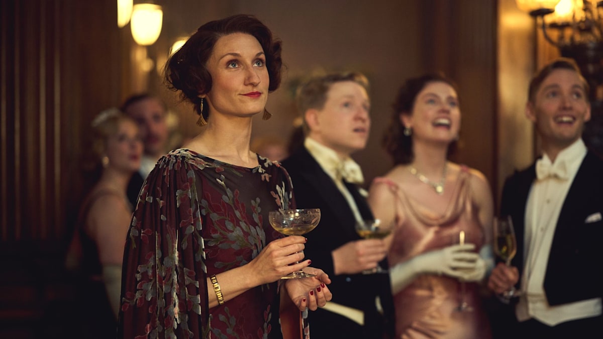 Exclusive: Bridgerton’s Bessie Carter talks 'Outrageous' – and how mum Imelda Staunton helped her land the leading role