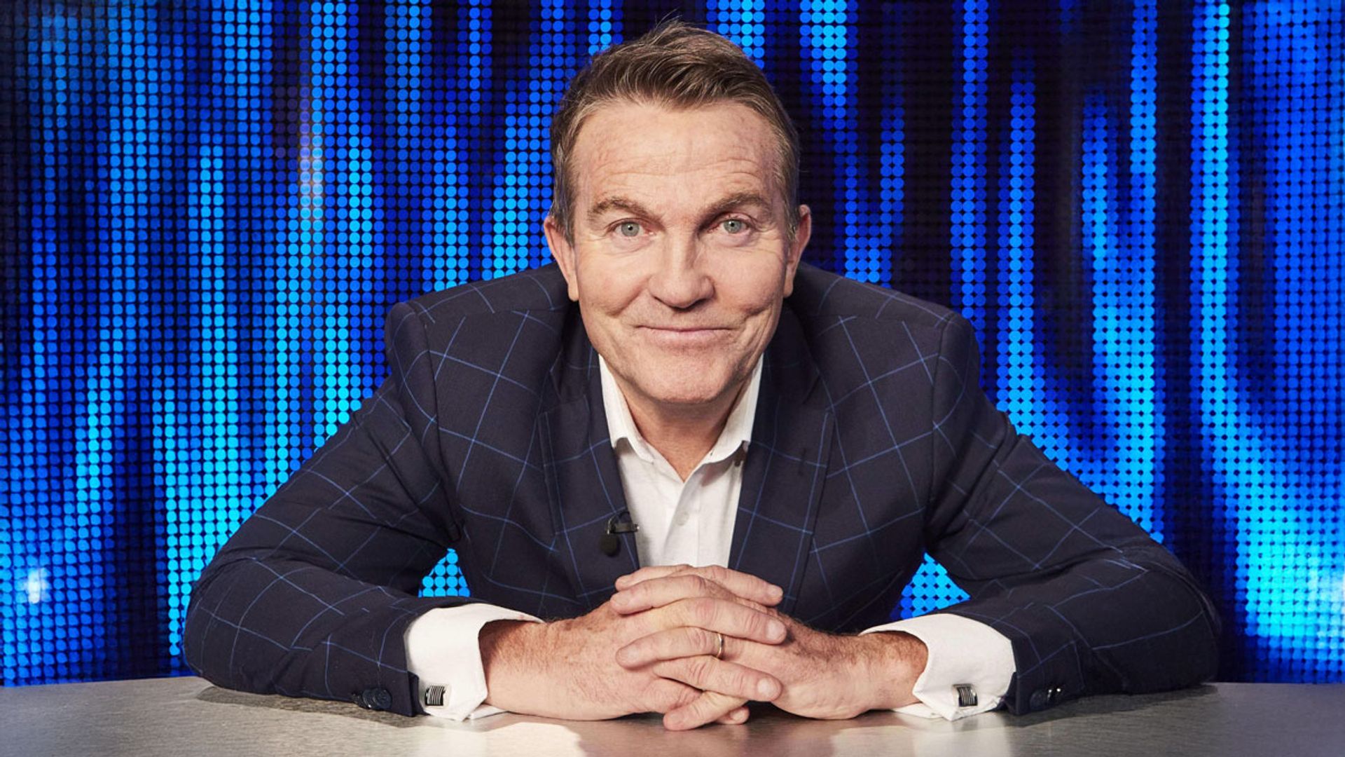 The Chase fans plead with Bradley Walsh to ‘please stop’ after he kisses contestant