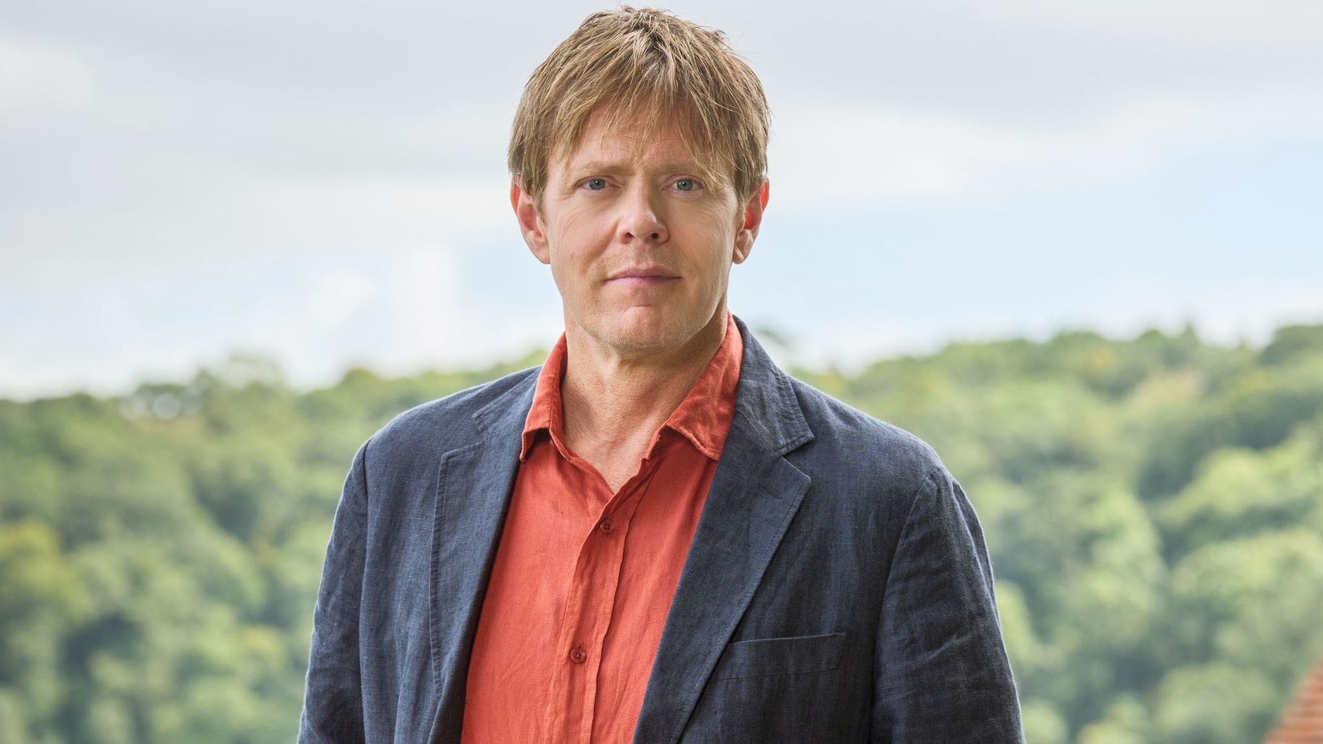 Promo shot of Kris Marshall as DI Humphrey Goodman