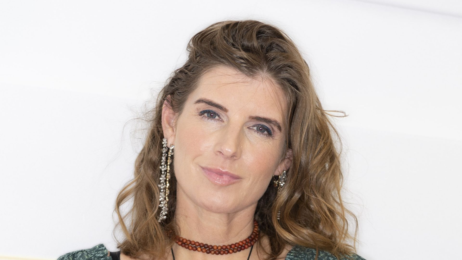 Amanda Owen in a green dress