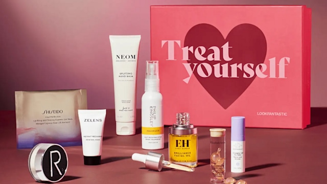 LOOKFANTASTIC sale singles day beauty box