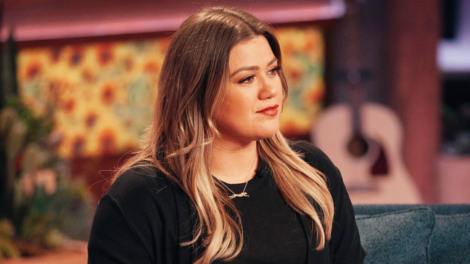 kelly clarkson montana ranch ex husband dispute