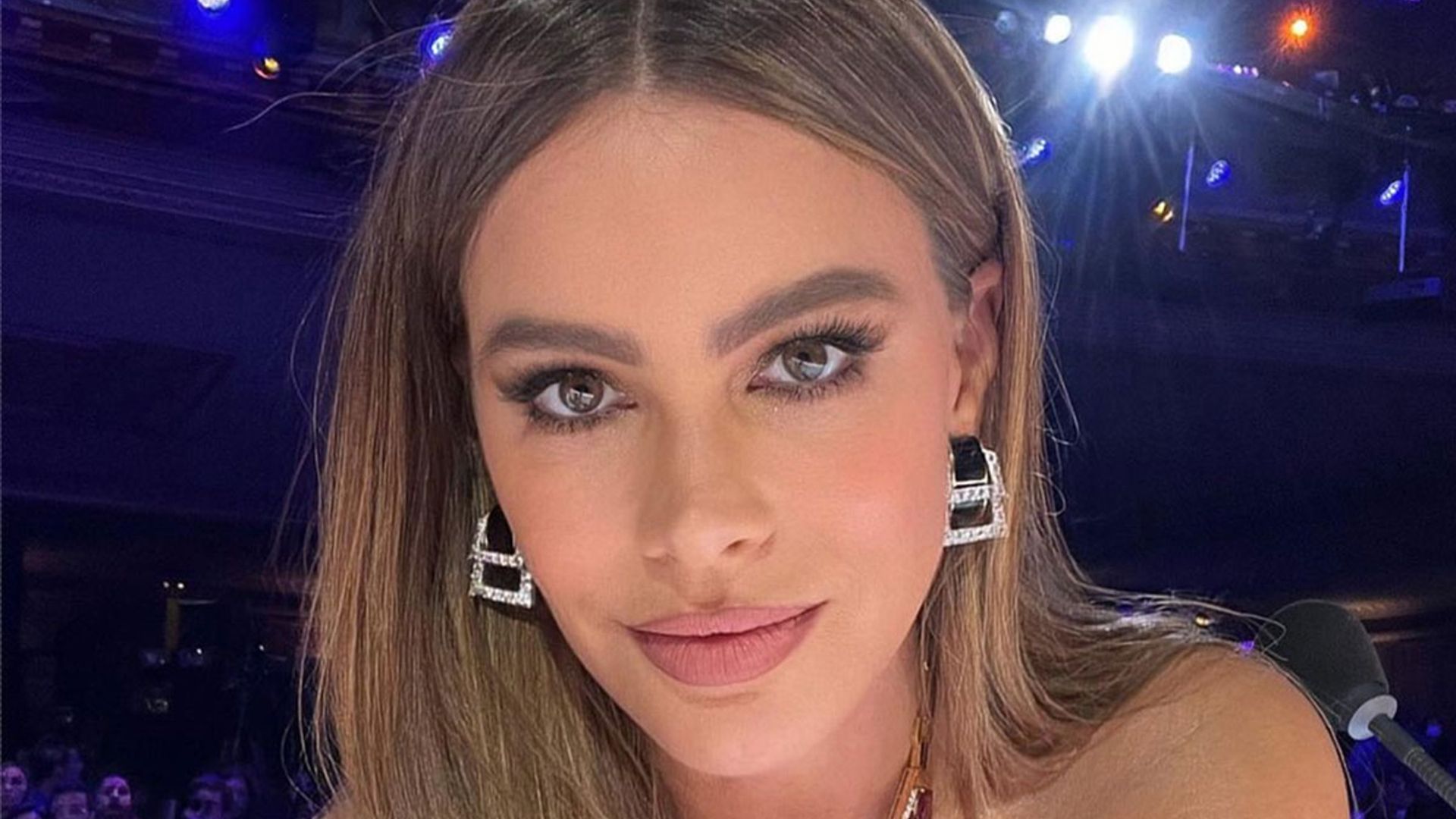 AGT's Sofia Vergara is the ultimate bombshell in vibrant green outfit ...
