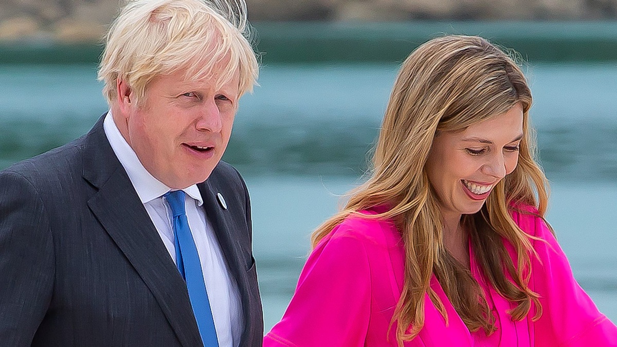 Boris Johnson S Wife Carrie Looks Incredible In £39 Crochet Top And Bodycon Mini Skirt Hello