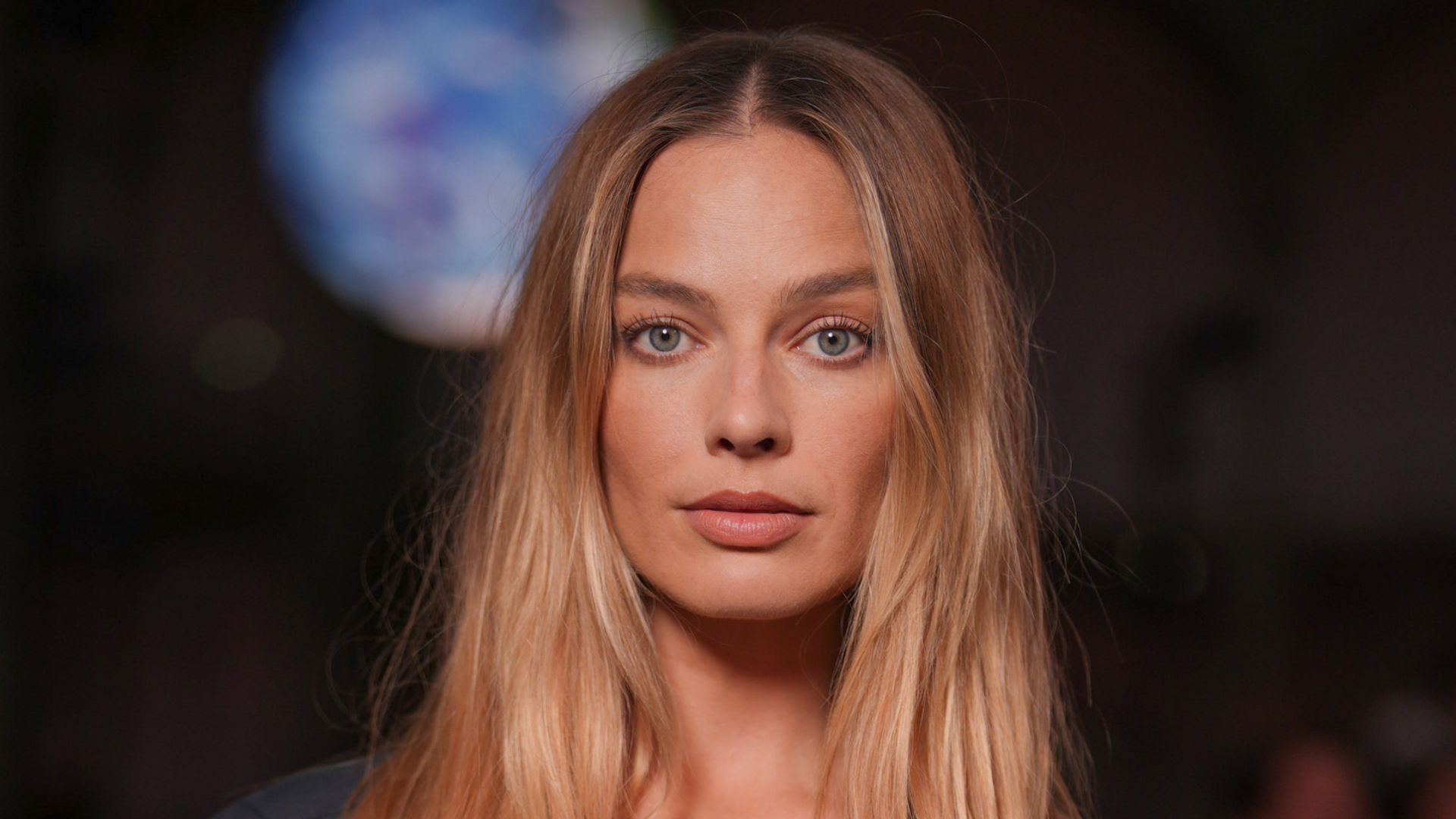 Margot Robbie at the Chanel fashion show as part of Spring/Summer 2026 Paris Fashion Week held at Grand Palais on October 06, 2025 in Paris, France