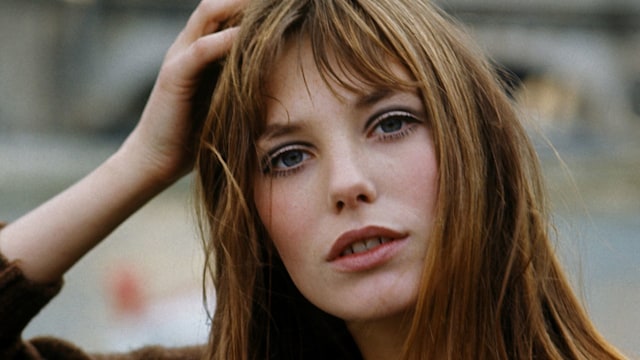 FRANCE - CIRCA 1960: Portrait of Jane Birkin, taken in the Sixties. (Photo by REPORTERS ASSOCIES/Gamma-Rapho via Getty Images)