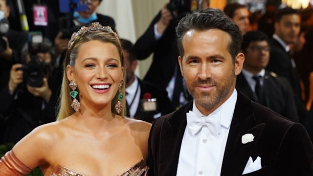 ryan reynolds blake lively festive tribute