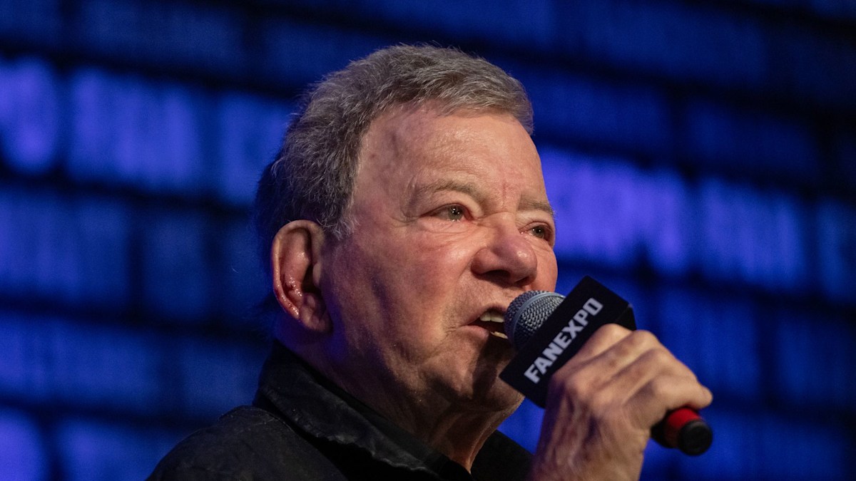 William Shatner, 94, issues firm statement to fans: 'Be aware'