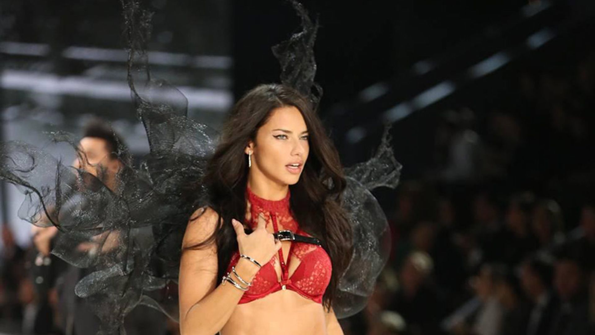 adriana lima victorias secret