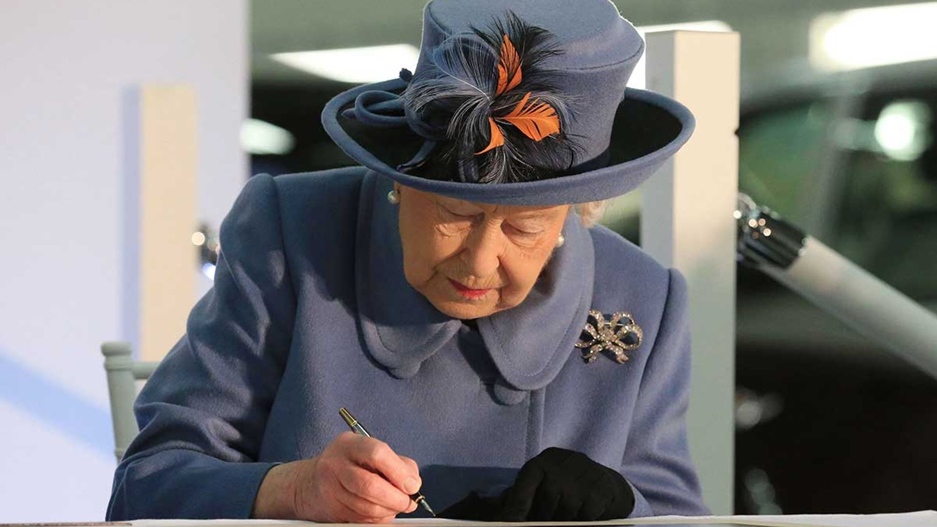 queen writing