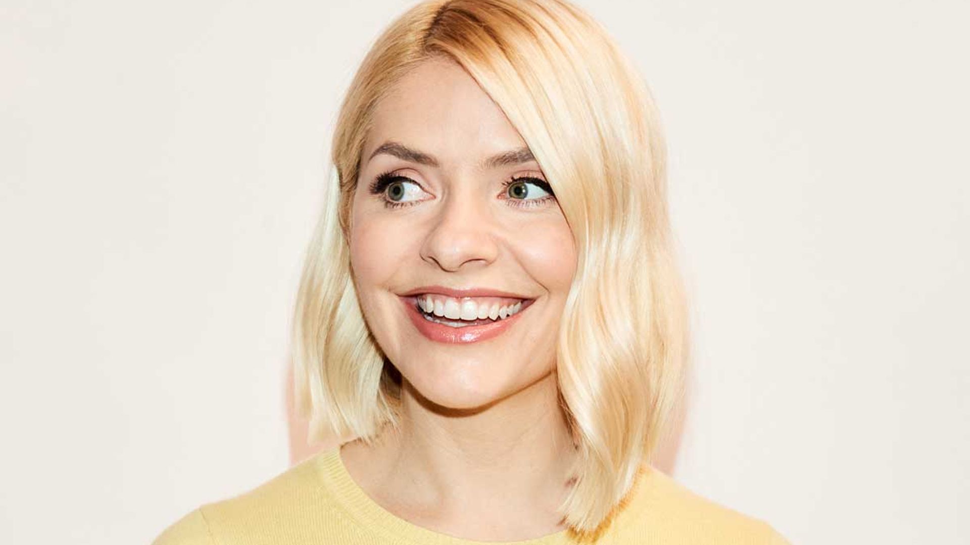 holly willoughby back to school