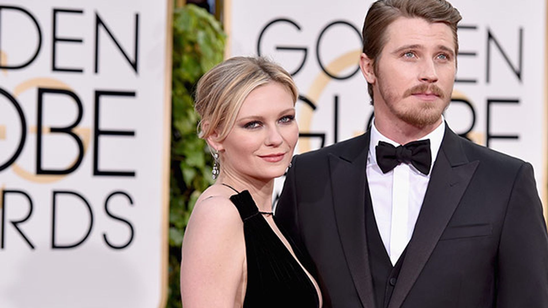 Kirsten Dunst and Garrett Hedlund split HELLO!(00)