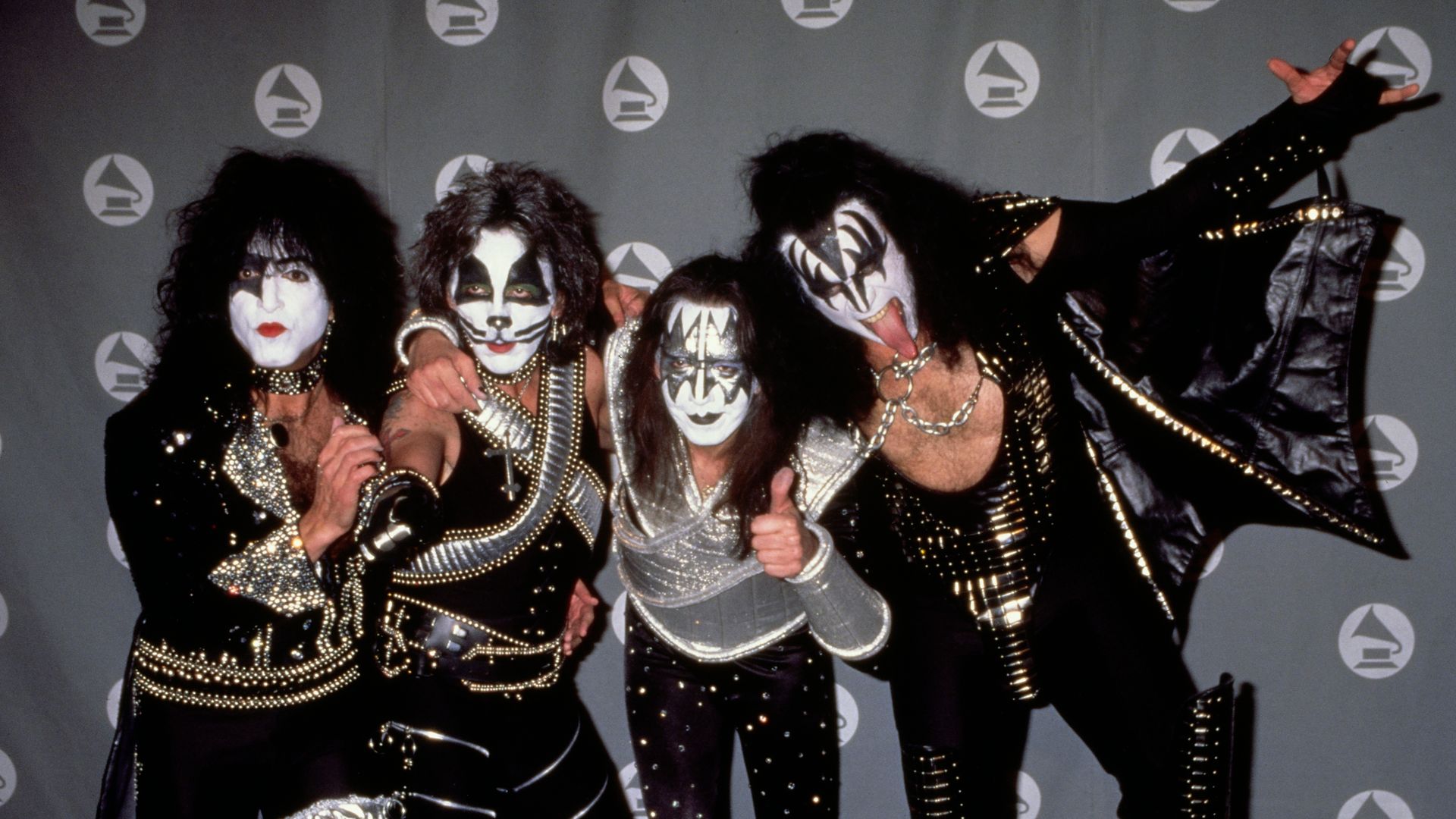 kiss band 